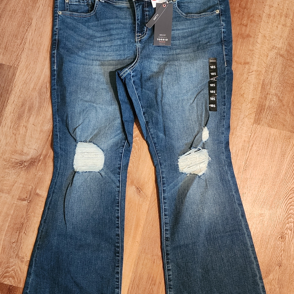 Torrid Blue Flare Jeans with Distressed Details Sz 18 Short